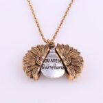 Sunflower Double Lettering Alloy Flower Short Clavicle Chain - Image 2