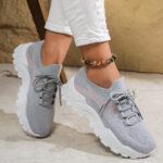 Women's Casual Stylish And Lightweight Soft Bottom Sports Shoes - Image 4