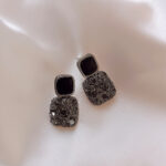 Rhinestone Cube Earrings Ins Fashion Temperament Geometric Earrings - Image 4