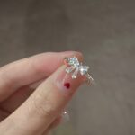 Elegant Adjustable Women's Bowknot Open Ring, Sparkling Rhinestone Details, Alloy, Perfect Gift For Her, Ideal For Daily Wear & Special Occasions - Image 4