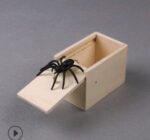 Prank Spider Wooden Scare Box Trick Play Joke Lifelike Surprise April Fools' Day Funny Novelty Toys Gags Practical Gifts - Image 7