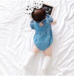 Neonatal baby shirts, collars, sleeves, jeans, hats, baby brothers and sisters wearing triangular crawling clothes - Image 8