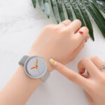 Women Watch Gray Contrast Leather Quartz Watch Women Watches Lovers Unisex Casual Ladies Wrist Watch Clock Relogio Feminino - Image 4