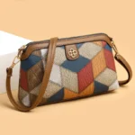 Women's crossbody bags come in various patterns and are suitable for leisure activities, traveling, commuting, etc. For outings. - Image 4