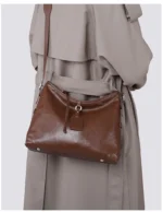 Tote Bag Full-Grain Vegetable-Tanned Leather Large Capacity Shoulder Crossbody Bag Elegant Work commute Stylish - Image 14
