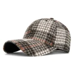 Hats for Men and Women New Classic Plaid Baseball Cap for Autumn and Winter Hard-Brimmed Face-Slimming Duckbill Cap Sun Hat - Image 4