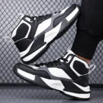 Modern Classic: Men's Lightweight Walking Sneakers with Enhanced Flexibility - Image 4